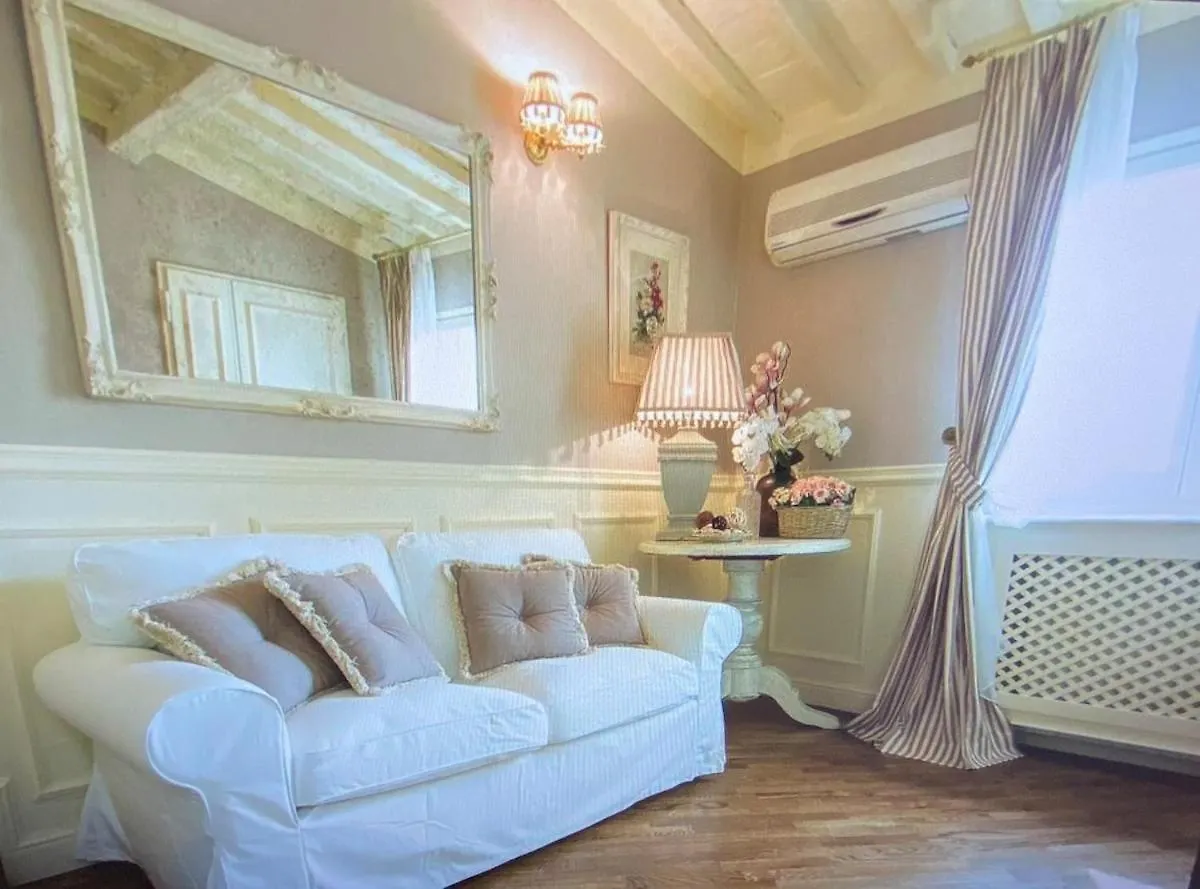 Signoria Suite Elegant With View Palazzo Vecchio フィレンツェ アパート