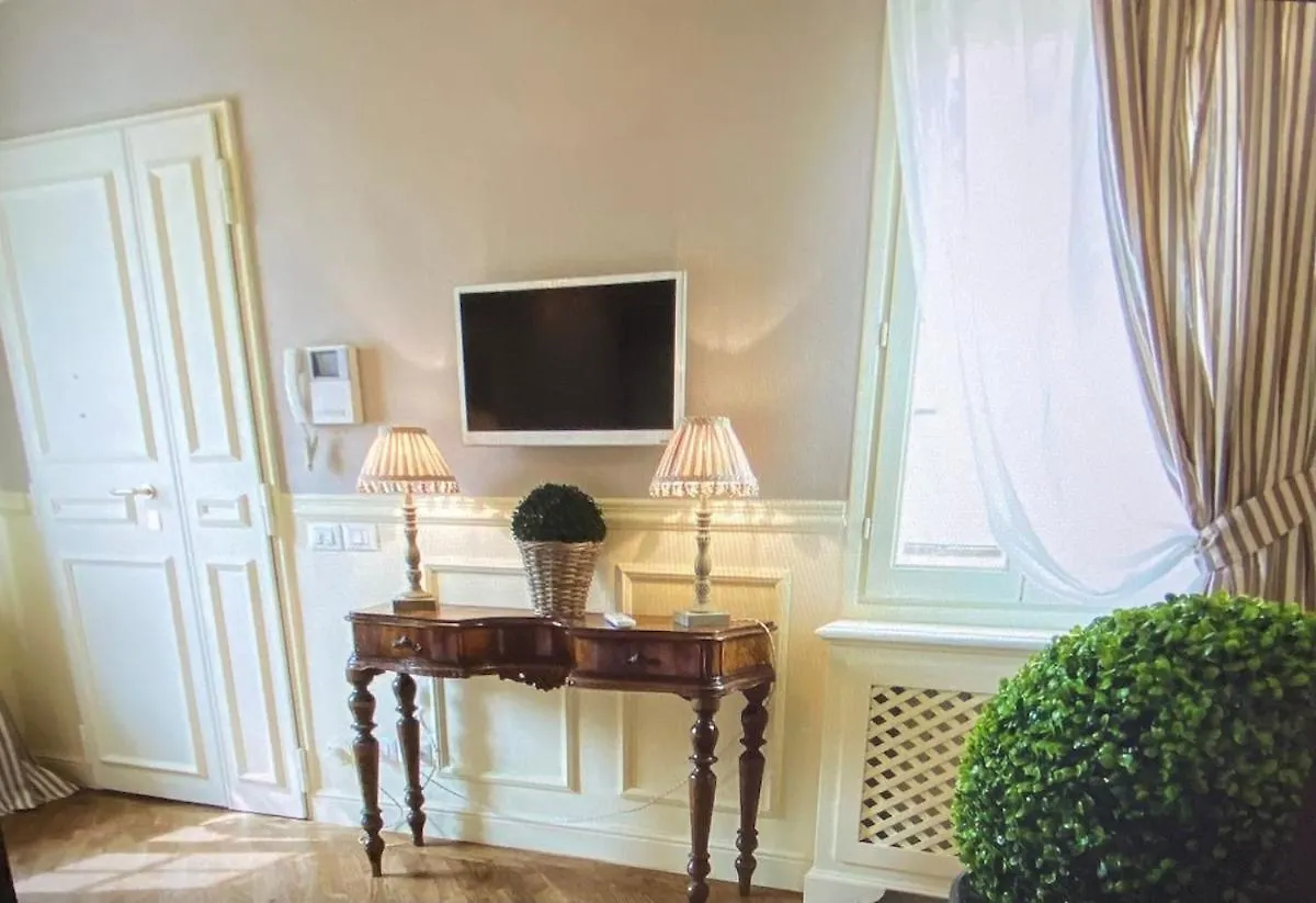 アパート Signoria Suite Elegant With View Palazzo Vecchio フィレンツェ イタリア