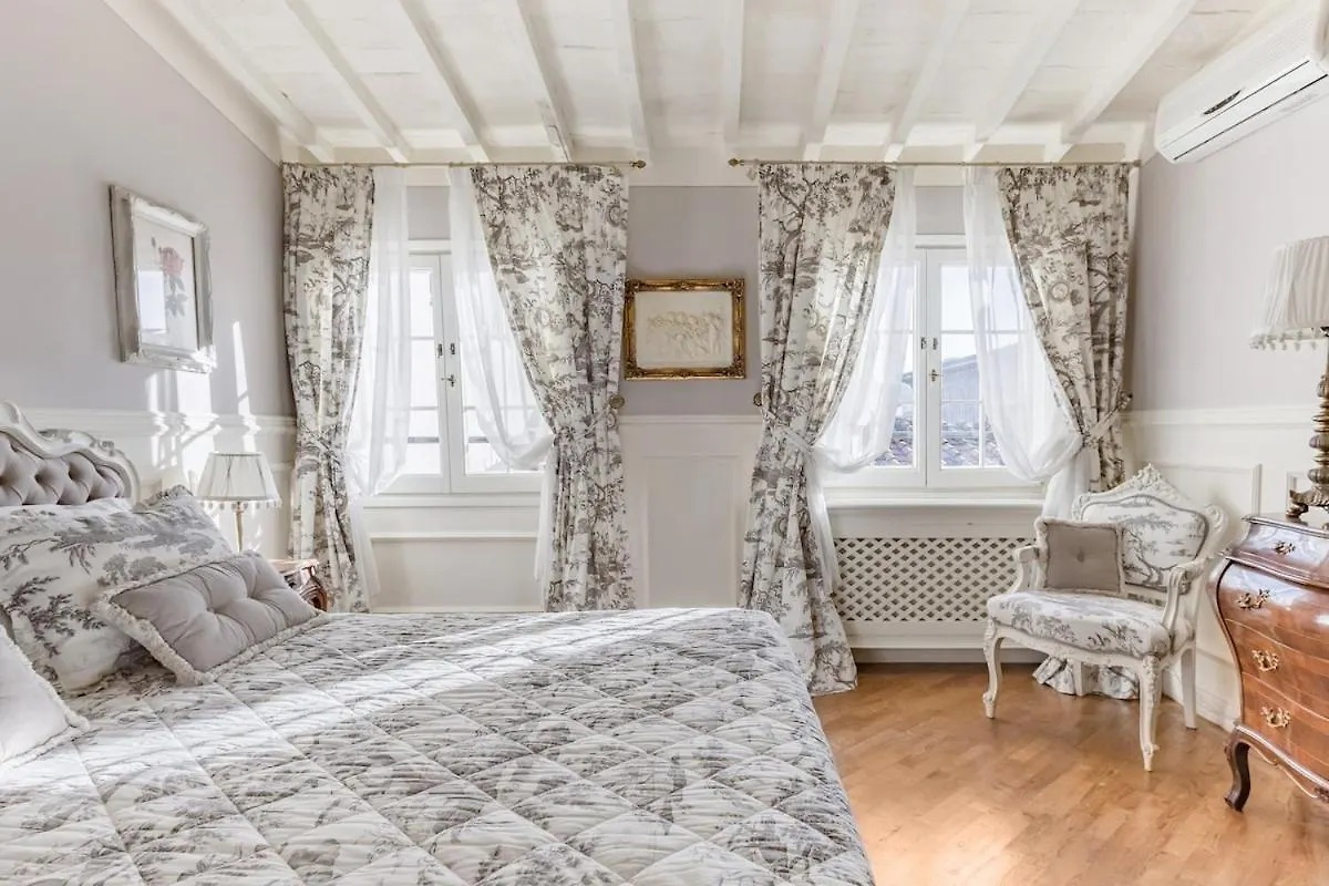 Signoria Suite Elegant With View Palazzo Vecchio フィレンツェ